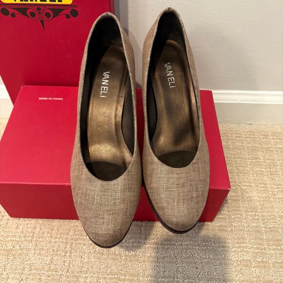 NIB Vaneli Womens Pumps Heels Brown Chic Canvas Size 9M Career Classic - Picture 8 of 9